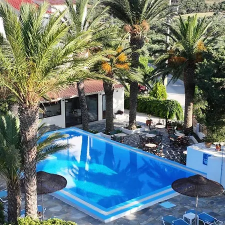 Oasis & Plakias