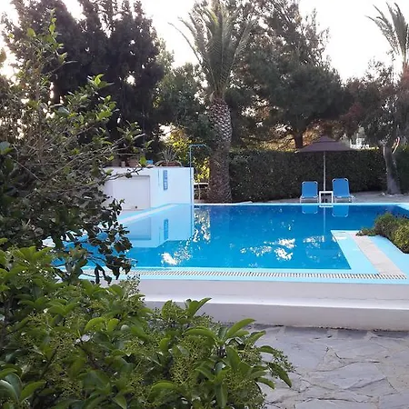 Oasis & Aparthotel